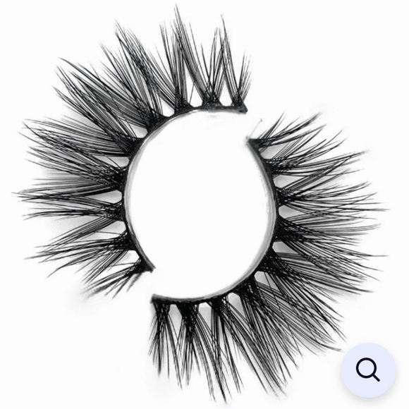 Natural Wispy Medium Plus Volume Lash ‘$o Money’ by Lash Pop Lashes - Picture 2 of 8